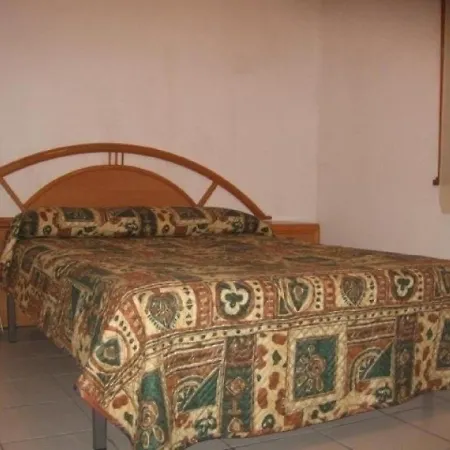 Maison Messanges, 4 Pieces, 6 Personnes - Fr-1-379-9 Ferienhaus *